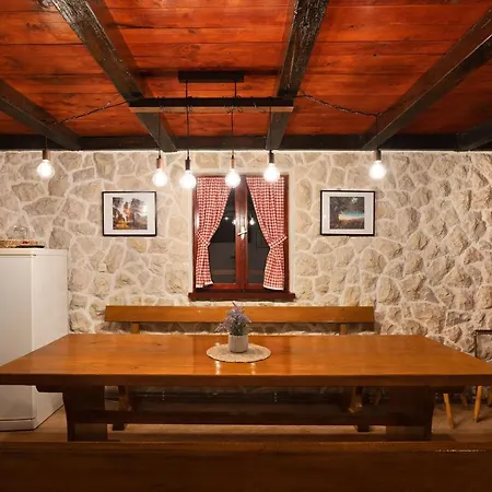House Leonardo Galovac