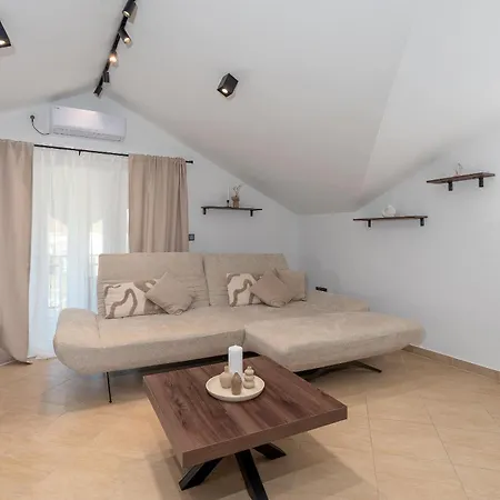 House Leonardo * Galovac
