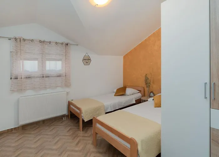 House Leonardo Дом отдыха Galovac (Zadar)