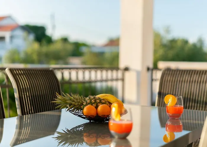 Дом отдыха House Leonardo