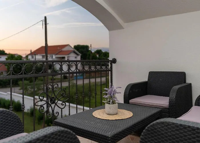 House Leonardo Дом отдыха