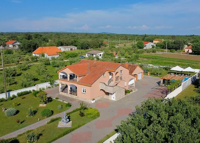 Дом отдыха House Leonardo *