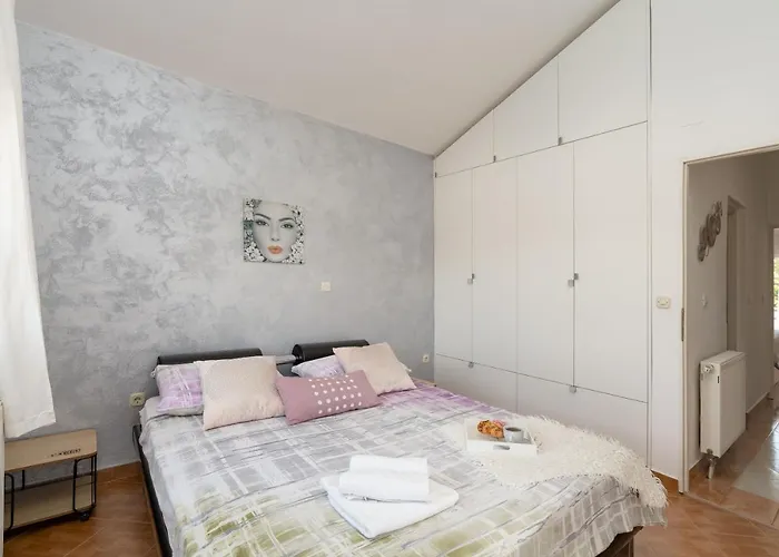 Дом отдыха House Leonardo