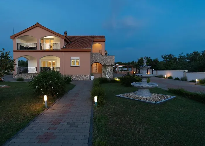 House Leonardo Дом отдыха