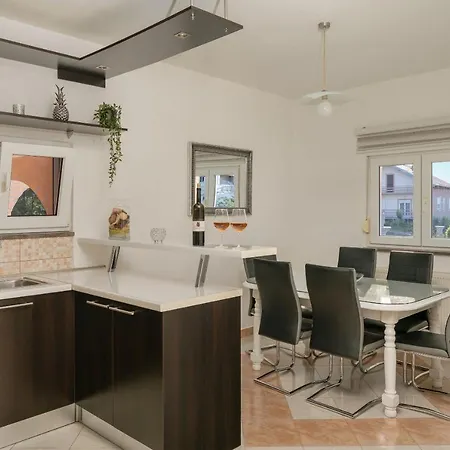 House Leonardo Дом отдыха Galovac (Zadar)