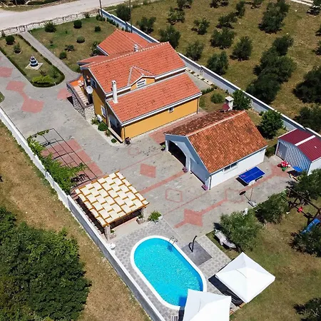 Leonardo Apartamento *