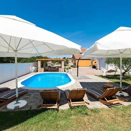 Leonardo Apartamento Galovac (Zadar)